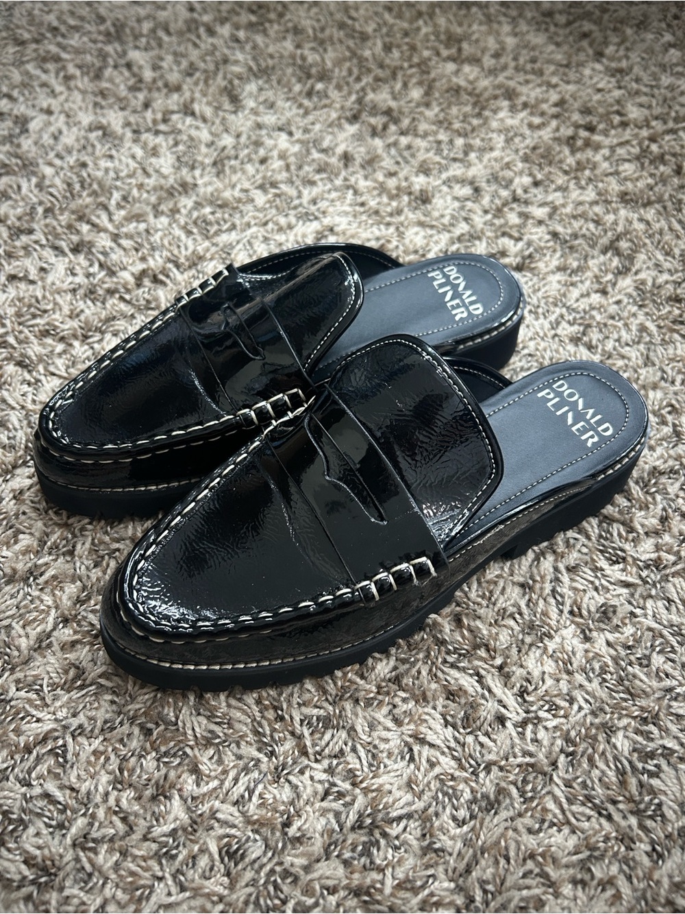 Donald Pliner Black Patent Leather Slip-On Loafers Mules Sz 8 1/2